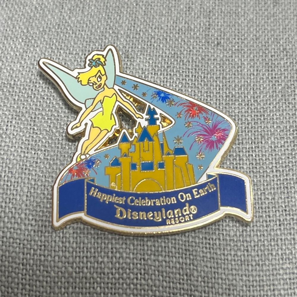 Disney Land Resort Tinkerbell and Castle 2005 Collector's Pin